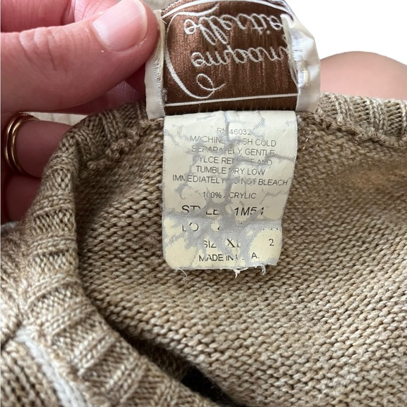 Vintage Sweater - Picture 5 of 6